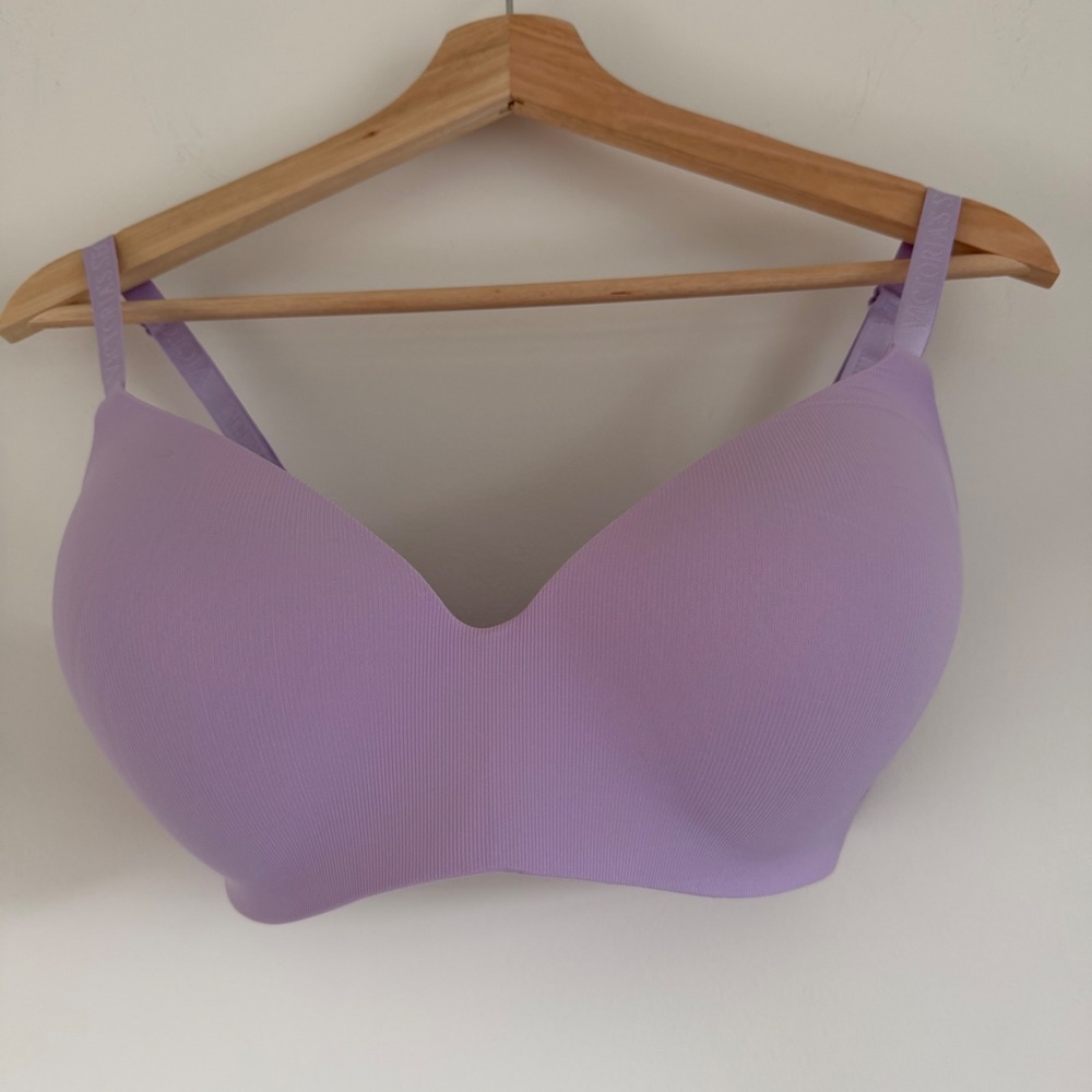 Victoria's Secret Lavender Lightly Lined Wireless T-Shirt Bra Size 34DDD Pastel‎
